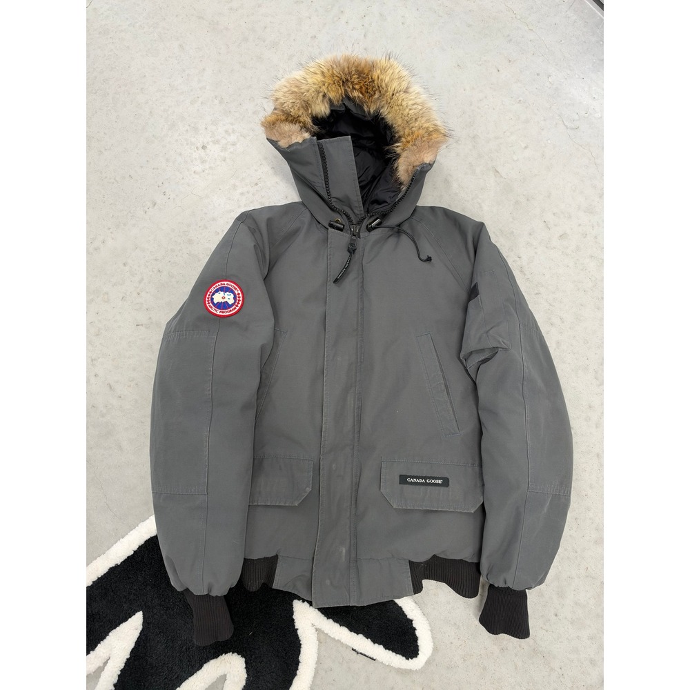 Canada Goose Chilliwack Bomber Jacket Grey 7950MR Graphite Small Womens